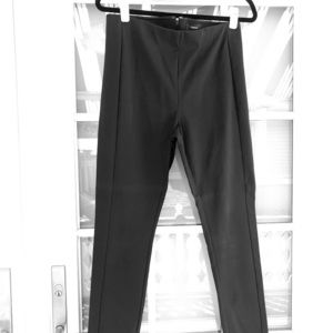 Theory Stretch Capri Pants